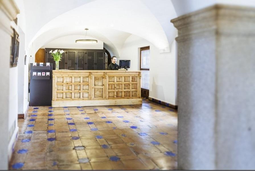 Hotel De 4*