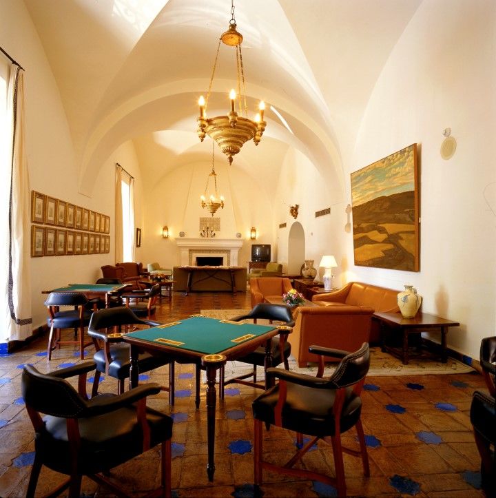 Hotel De 4*
